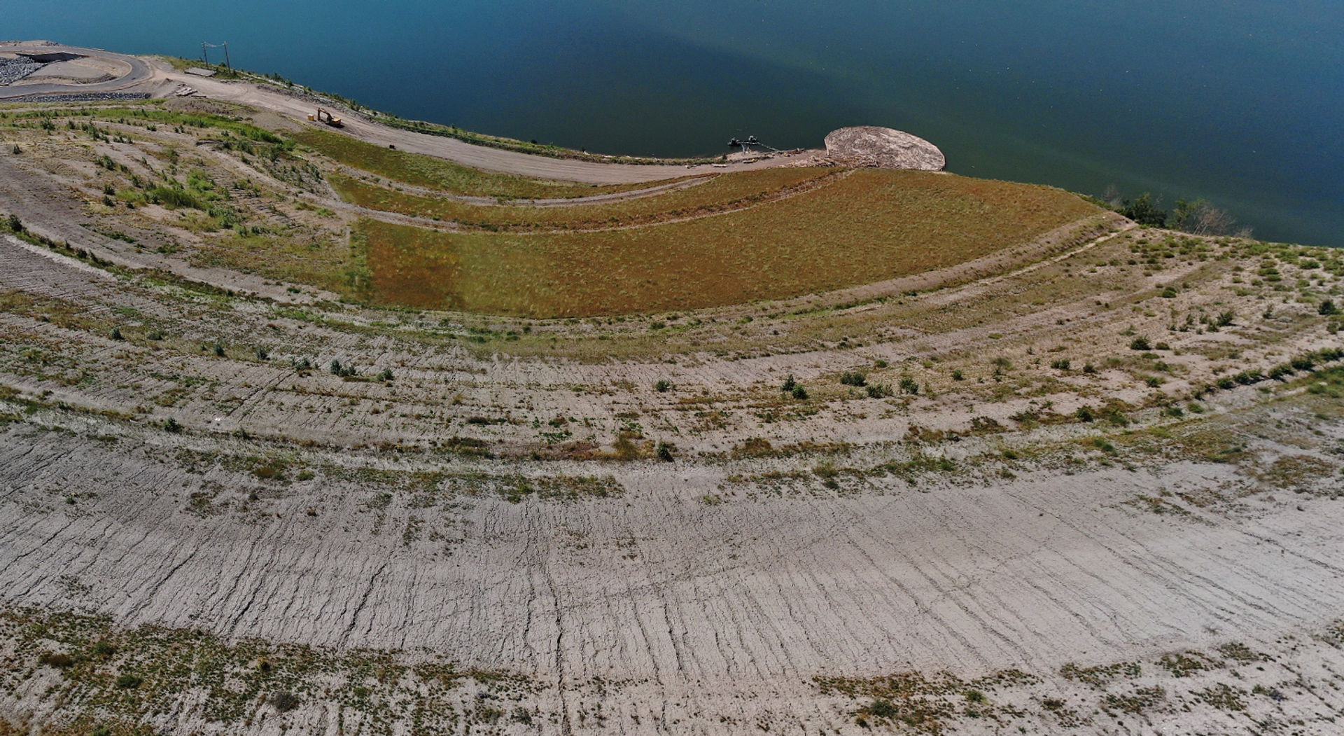 Anna Paris publishes Industry Paper: Sustainable cover system for ARD/ML mitigation at Site C: Integrating soil stabilization and HPTRM
